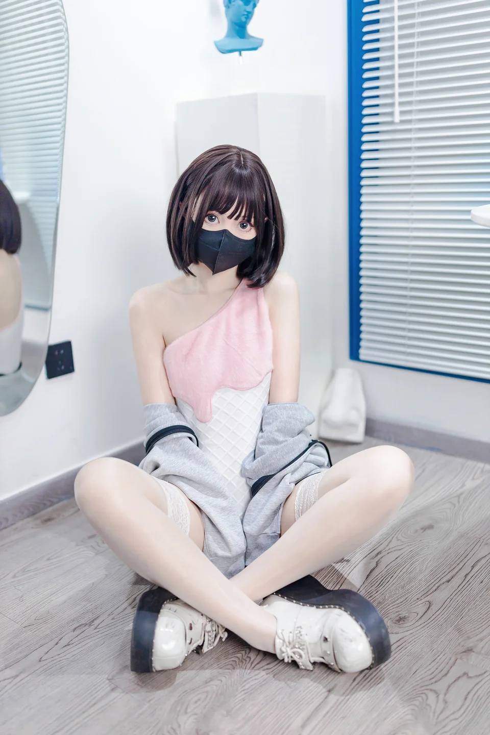 洛桑w伊梓 - No.019 甜筒 [40P-262MB] 030.webp