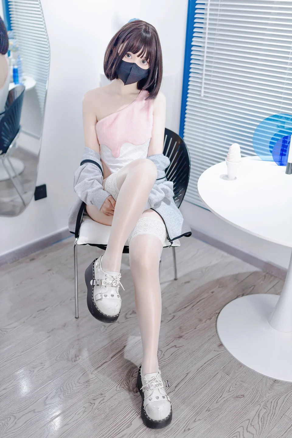 洛桑w伊梓 - No.019 甜筒 [40P-262MB] 034.webp