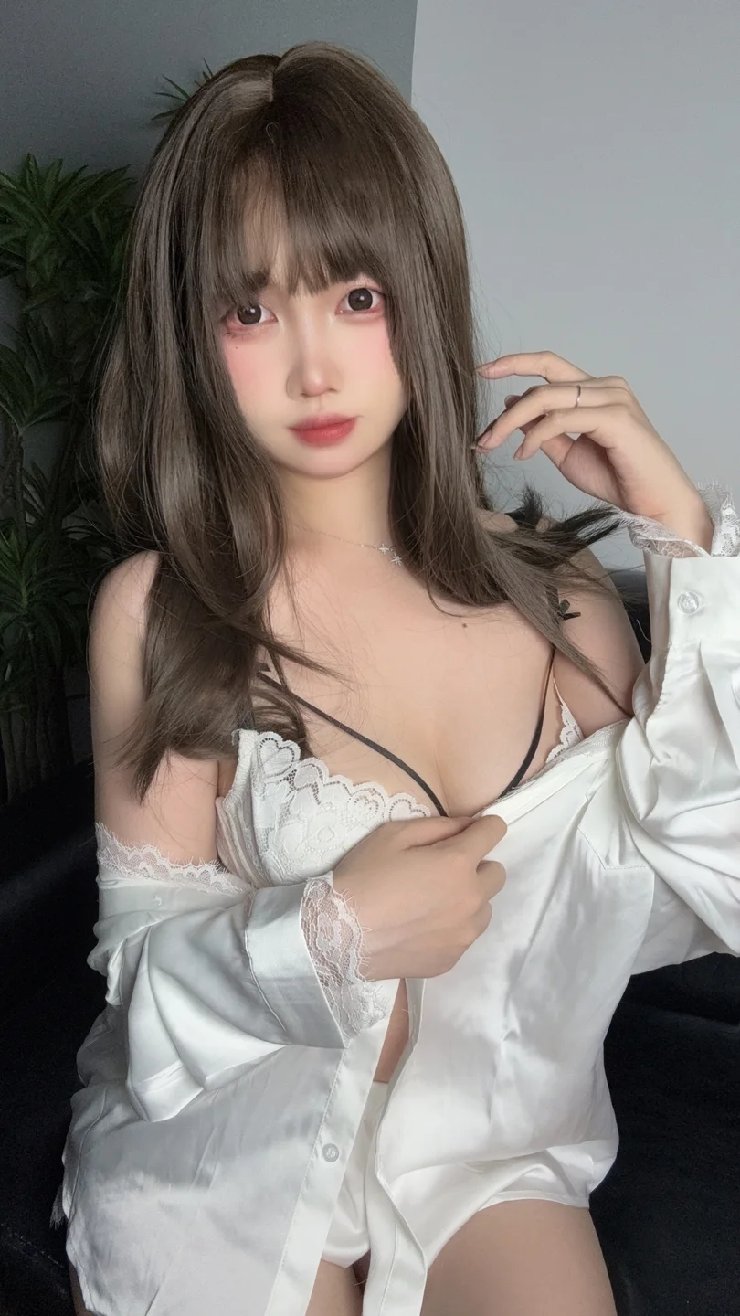 洛桑w伊梓 No.013 – 专属衬衫雪糕 [37P-153MB] 【丝足阁写真】011.webp