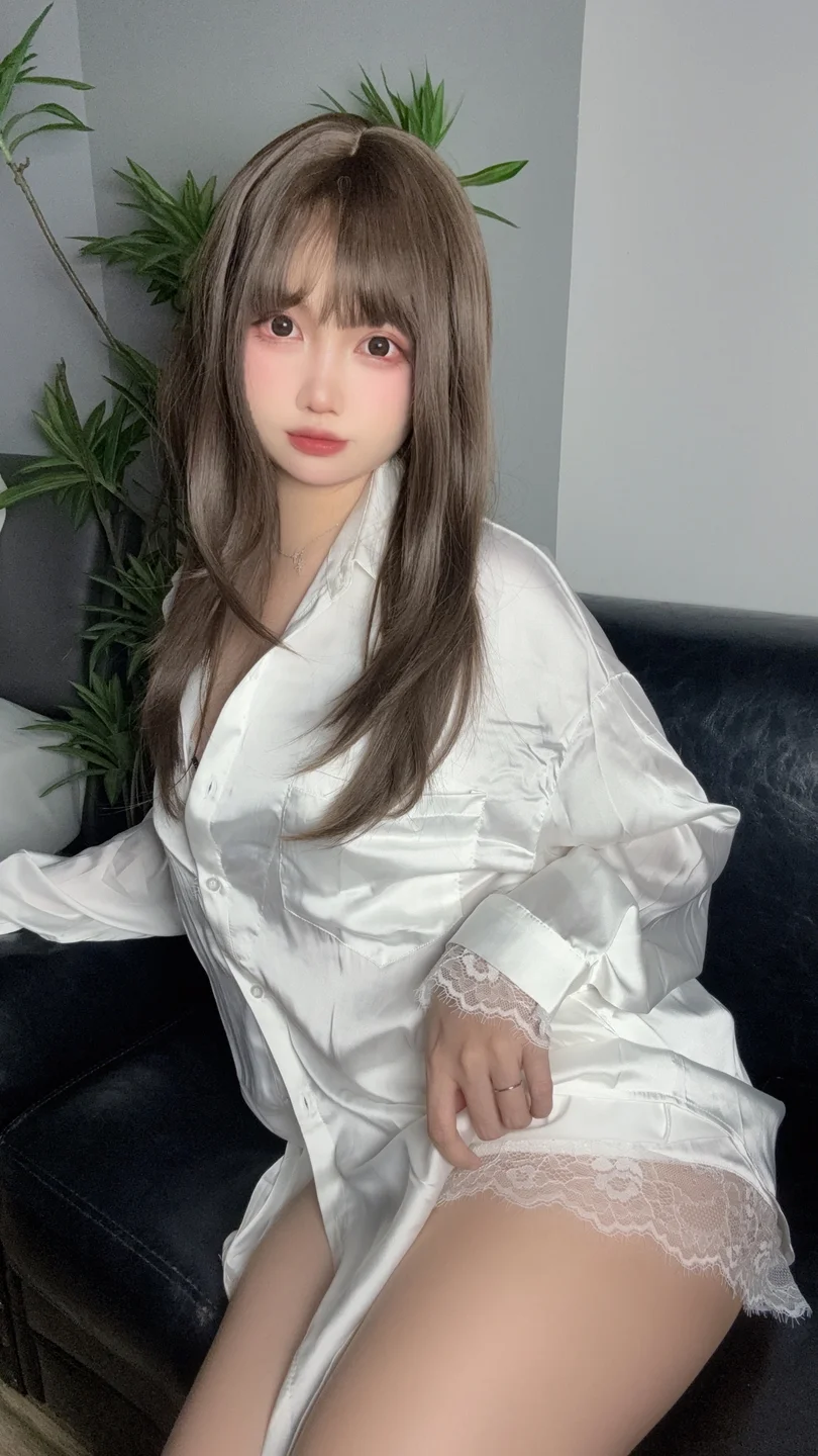 洛桑w伊梓 No.013 – 专属衬衫雪糕 [37P-153MB] 【丝足阁写真】015.webp