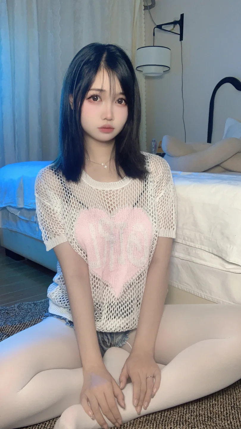 洛桑w伊梓 No.013 – 专属衬衫雪糕 [37P-153MB] 【丝足阁写真】024.webp