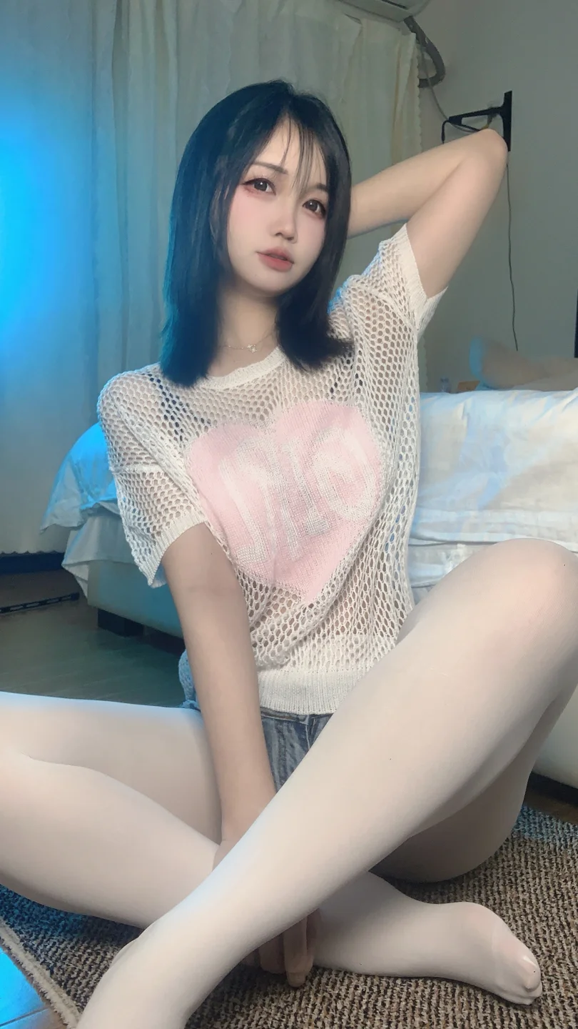 洛桑w伊梓 No.013 – 专属衬衫雪糕 [37P-153MB] 【丝足阁写真】030.webp