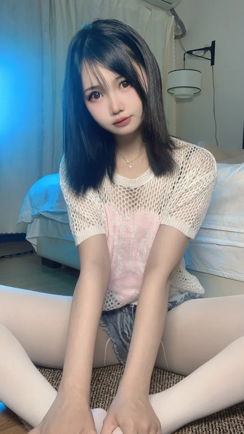 洛桑w伊梓 No.013 – 专属衬衫雪糕 [37P-153MB] 【丝足阁写真】031.webp