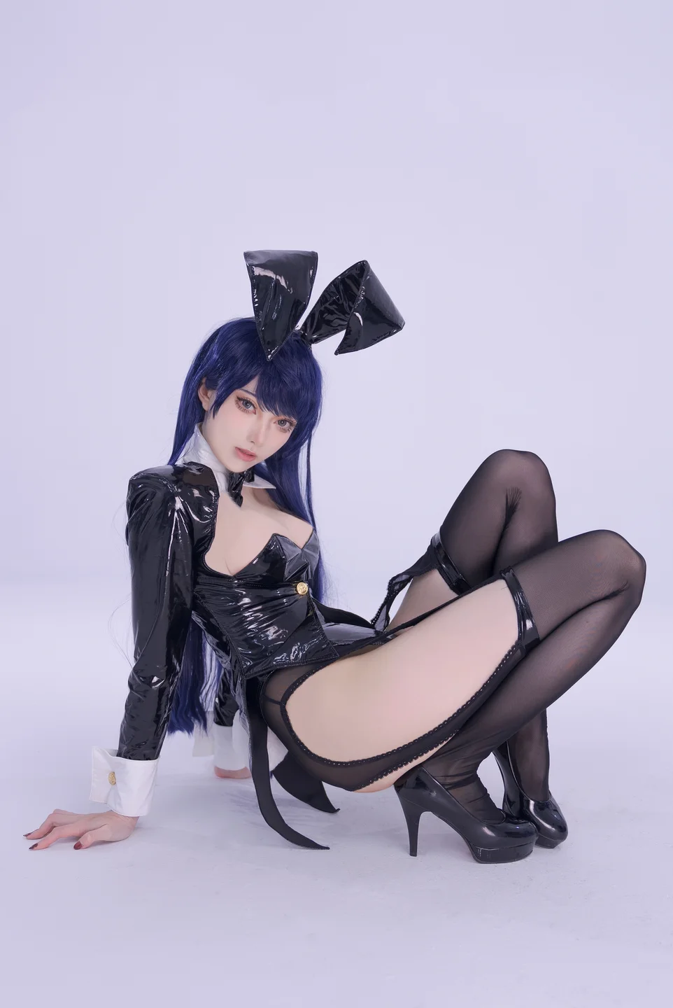 炭烤莉莉黑 - 更衣人偶 兔女郎 [50P] 20240919-131916(27).webp