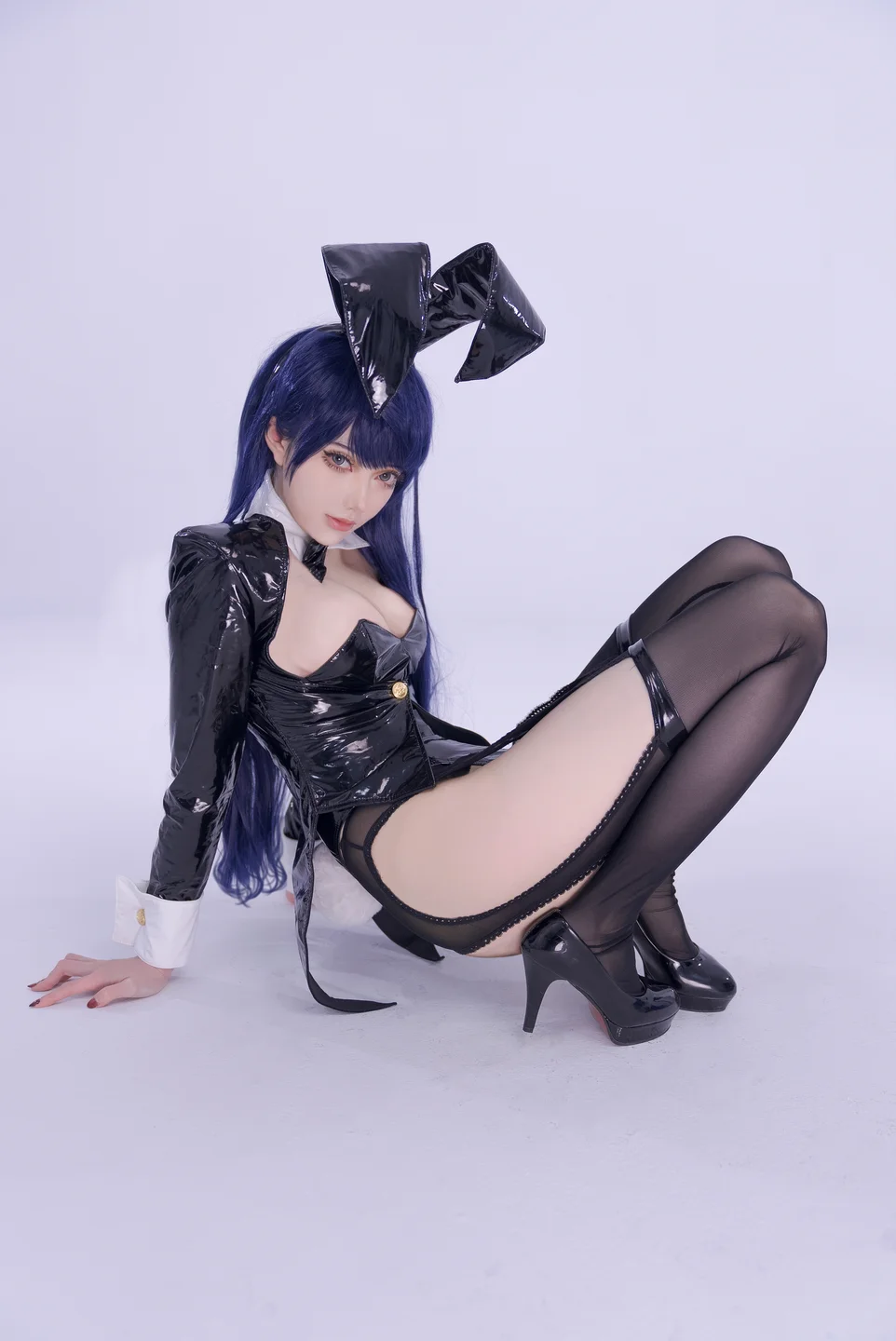 炭烤莉莉黑 - 更衣人偶 兔女郎 [50P] 20240919-131916(29).webp