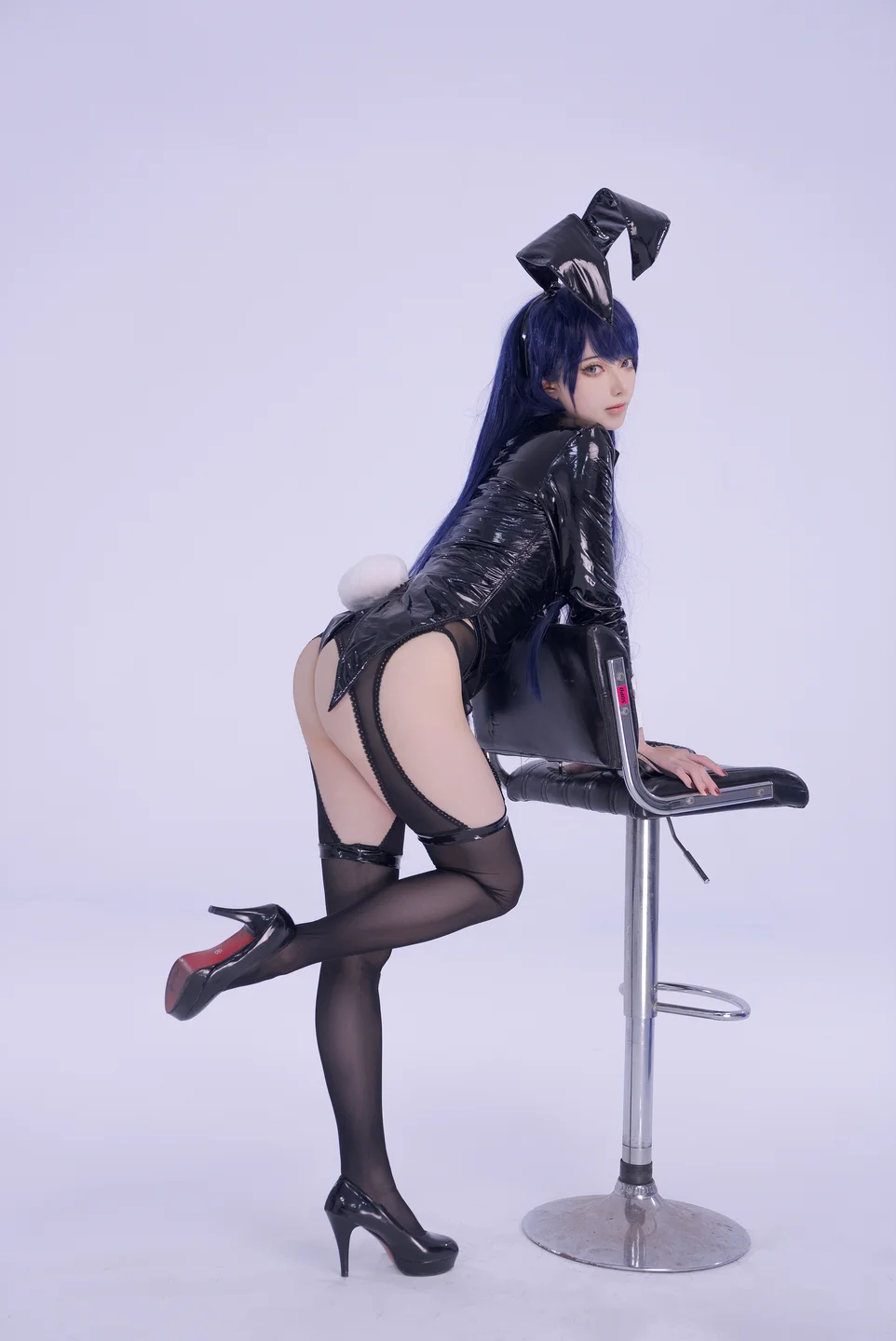 炭烤莉莉黑 - 更衣人偶 兔女郎 [50P] 20240919-131916(44).webp