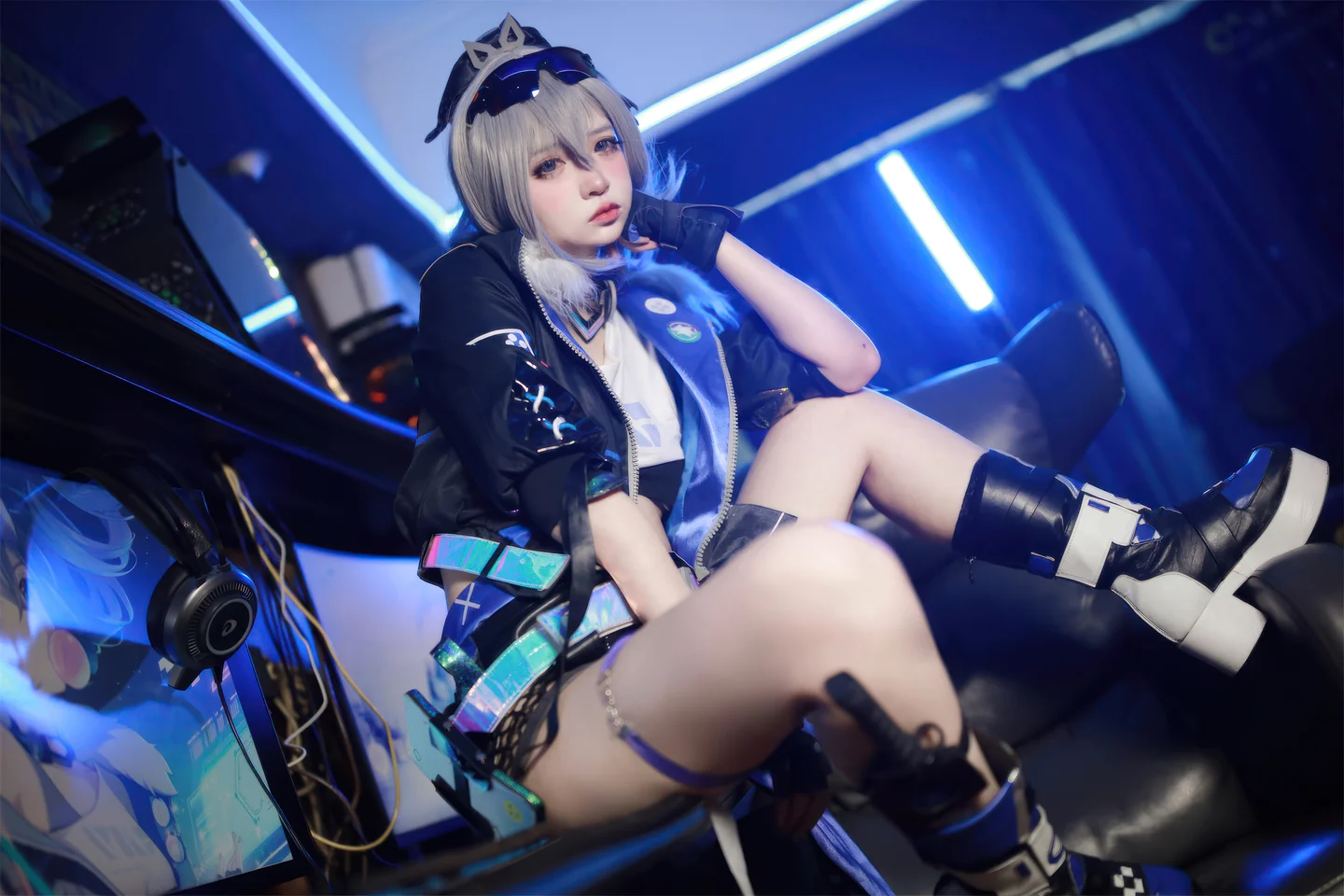 疯猫ss - 少女衣橱 银狼 [37P] tg@simisebaisi11.webp