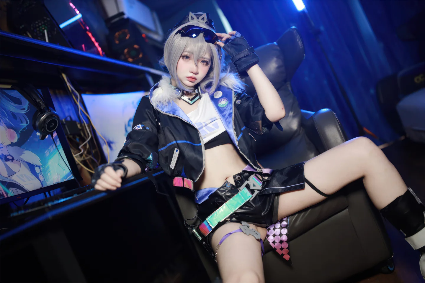 疯猫ss - 少女衣橱 银狼 [37P] tg@simisebaisi13.webp
