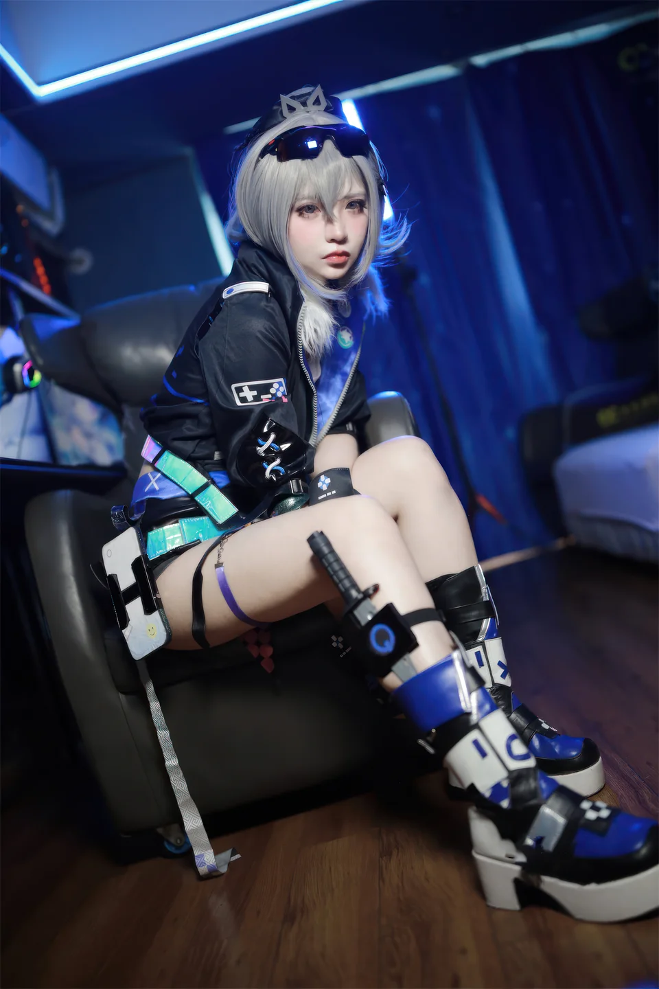 疯猫ss - 少女衣橱 银狼 [37P] tg@simisebaisi16.webp