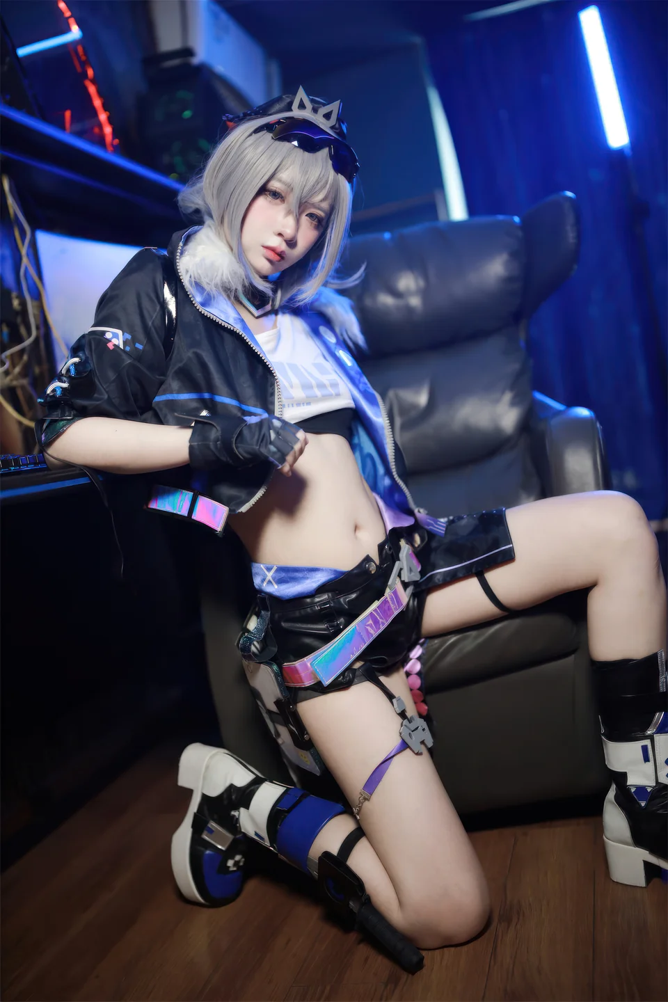 疯猫ss - 少女衣橱 银狼 [37P] tg@simisebaisi17.webp