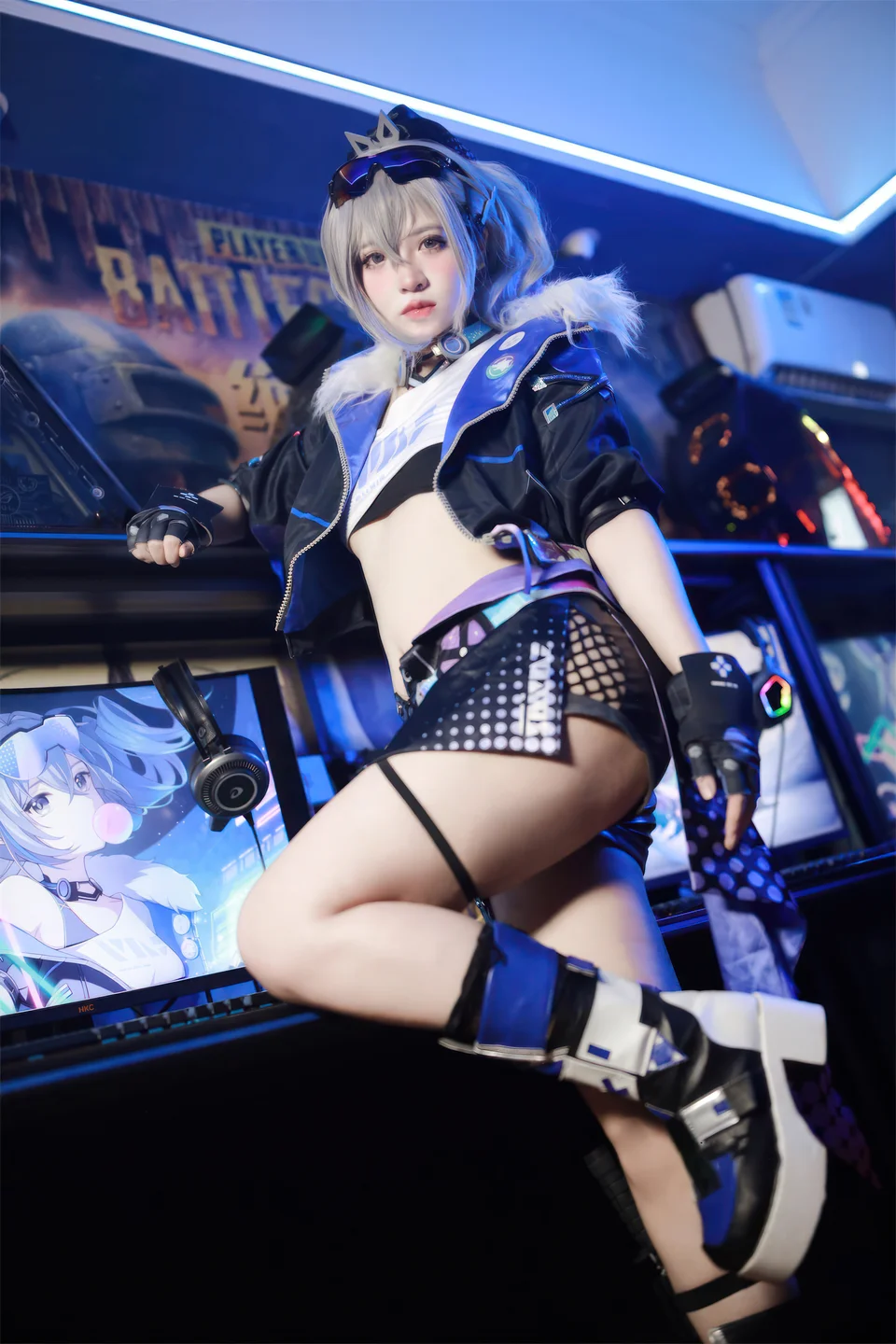 疯猫ss - 少女衣橱 银狼 [37P] tg@simisebaisi27.webp