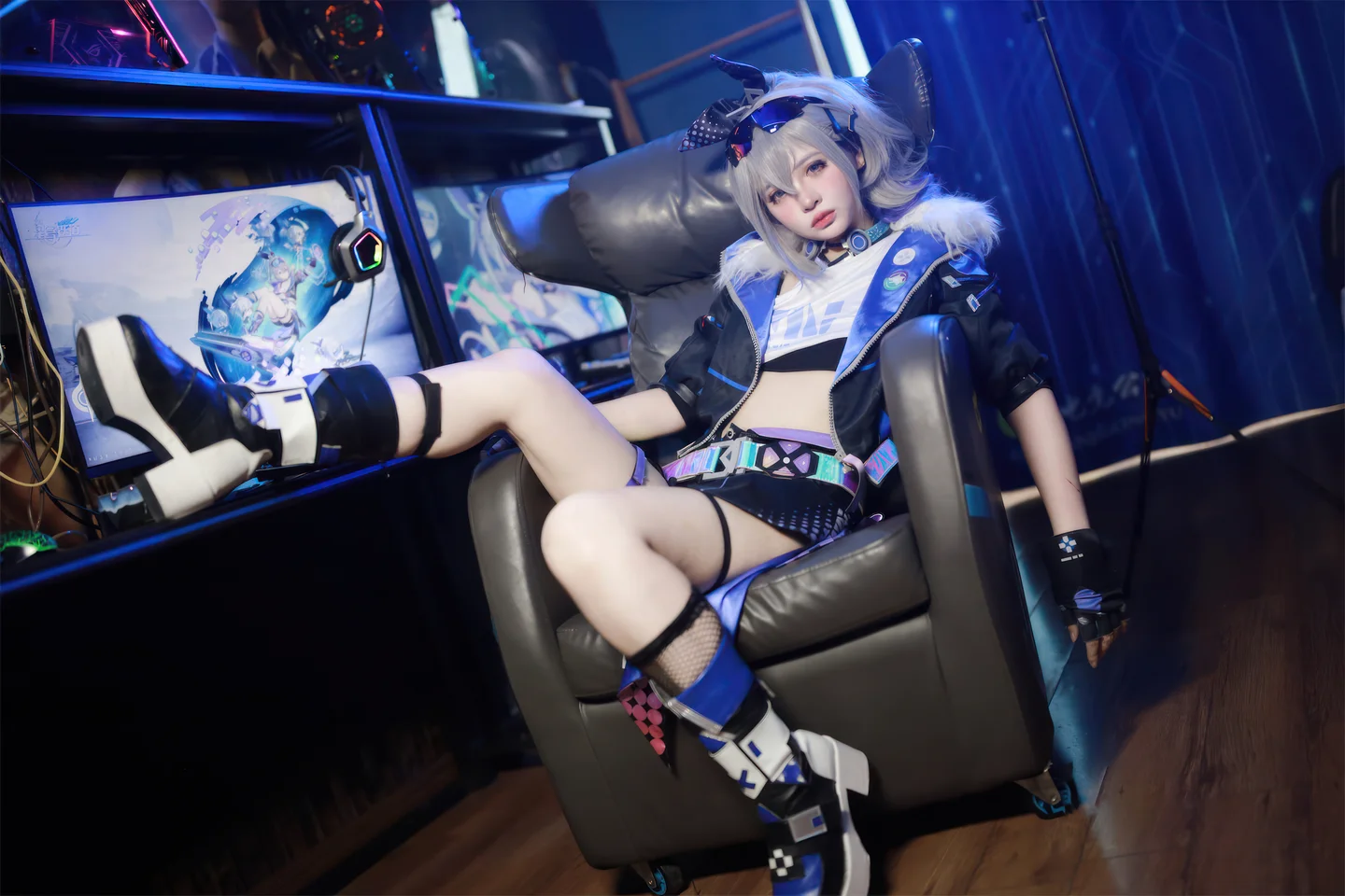 疯猫ss - 少女衣橱 银狼 [37P] tg@simisebaisi36.webp