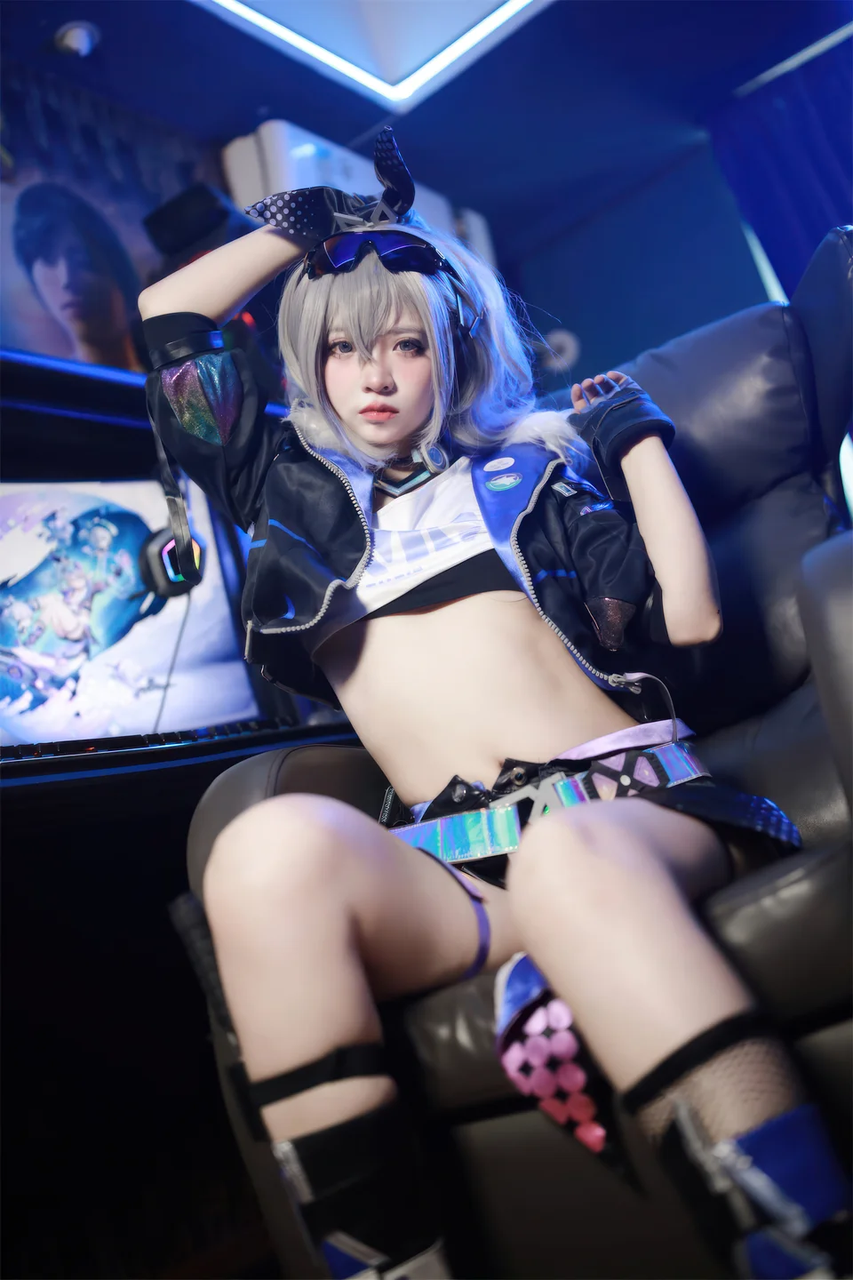 疯猫ss - 少女衣橱 银狼 [37P] tg@simisebaisi37.webp