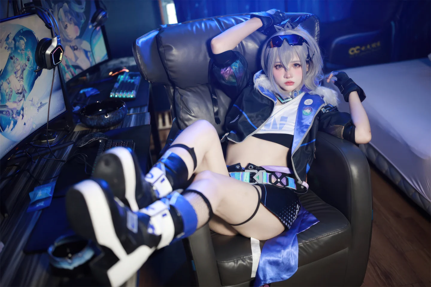 疯猫ss - 少女衣橱 银狼 [37P] tg@simisebaisi4.webp