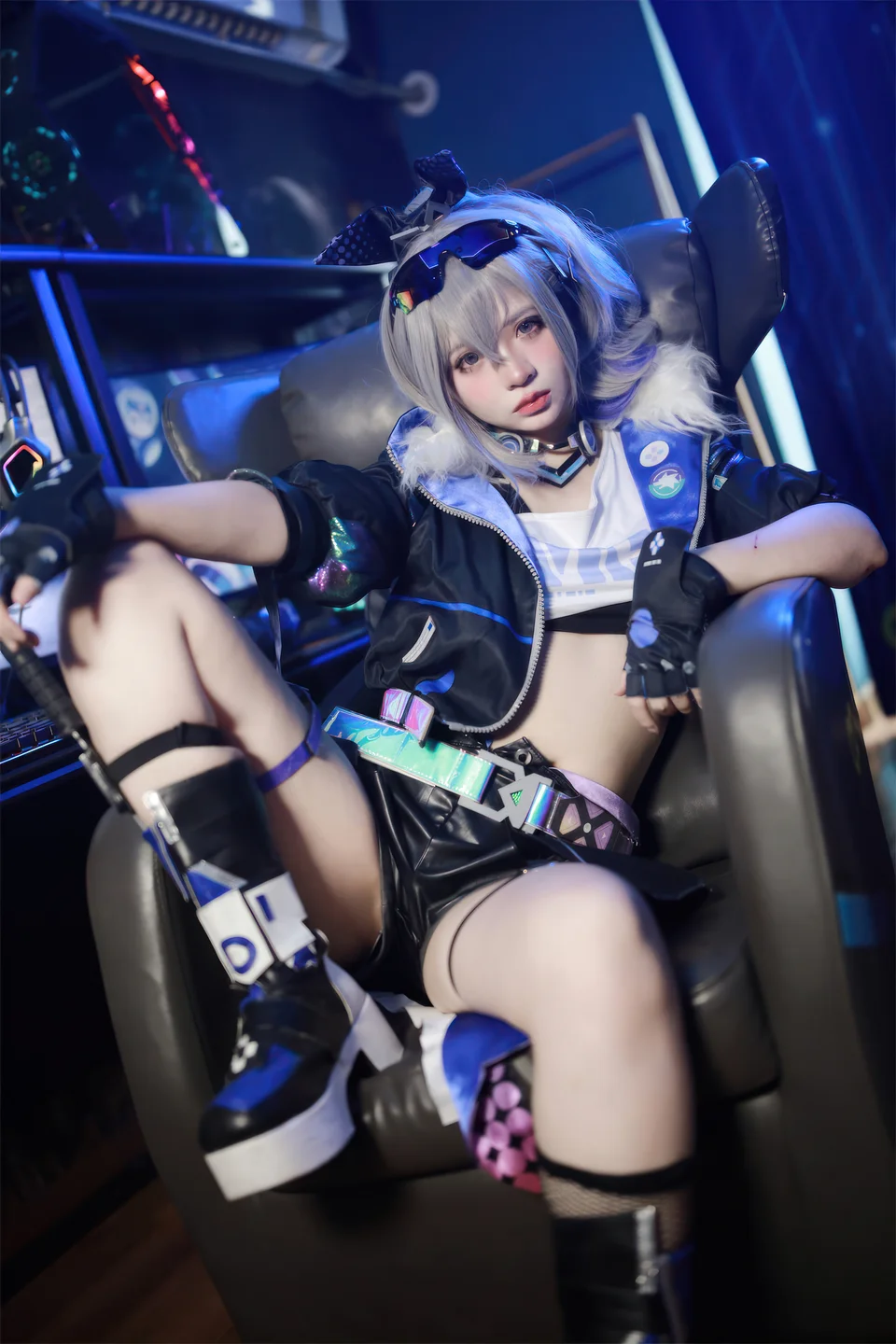 疯猫ss - 少女衣橱 银狼 [37P] tg@simisebaisi6.webp
