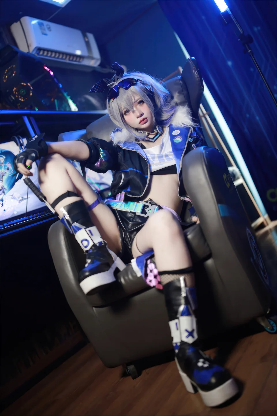 疯猫ss - 少女衣橱 银狼 [37P] tg@simisebaisi7.webp