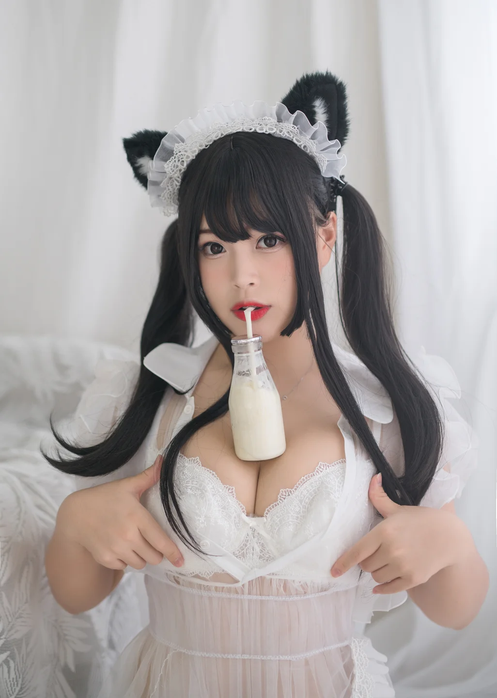 白烨妹纸 - 白猫透明女仆 [88P 8V] 20240913-163019(57).webp