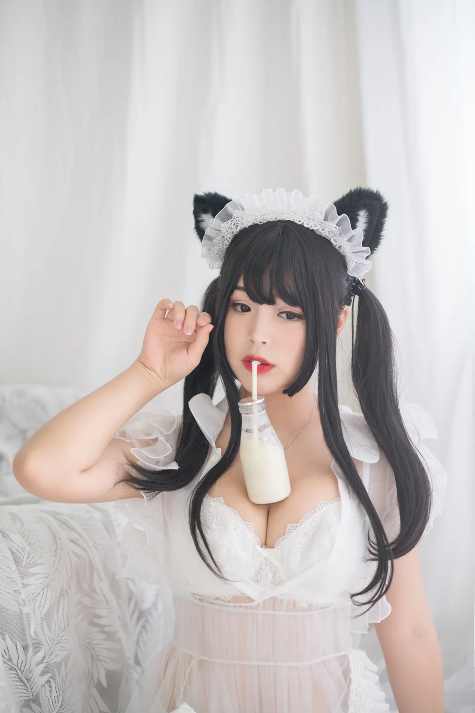 白烨妹纸 - 白猫透明女仆 [88P 8V] 20240913-163019(58).webp