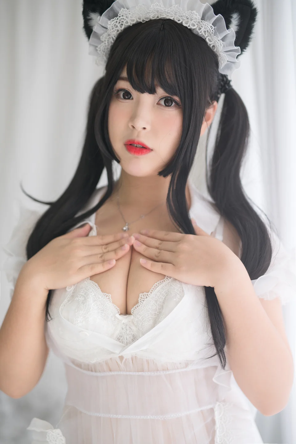 白烨妹纸 - 白猫透明女仆 [88P 8V] 20240913-163019(60).webp