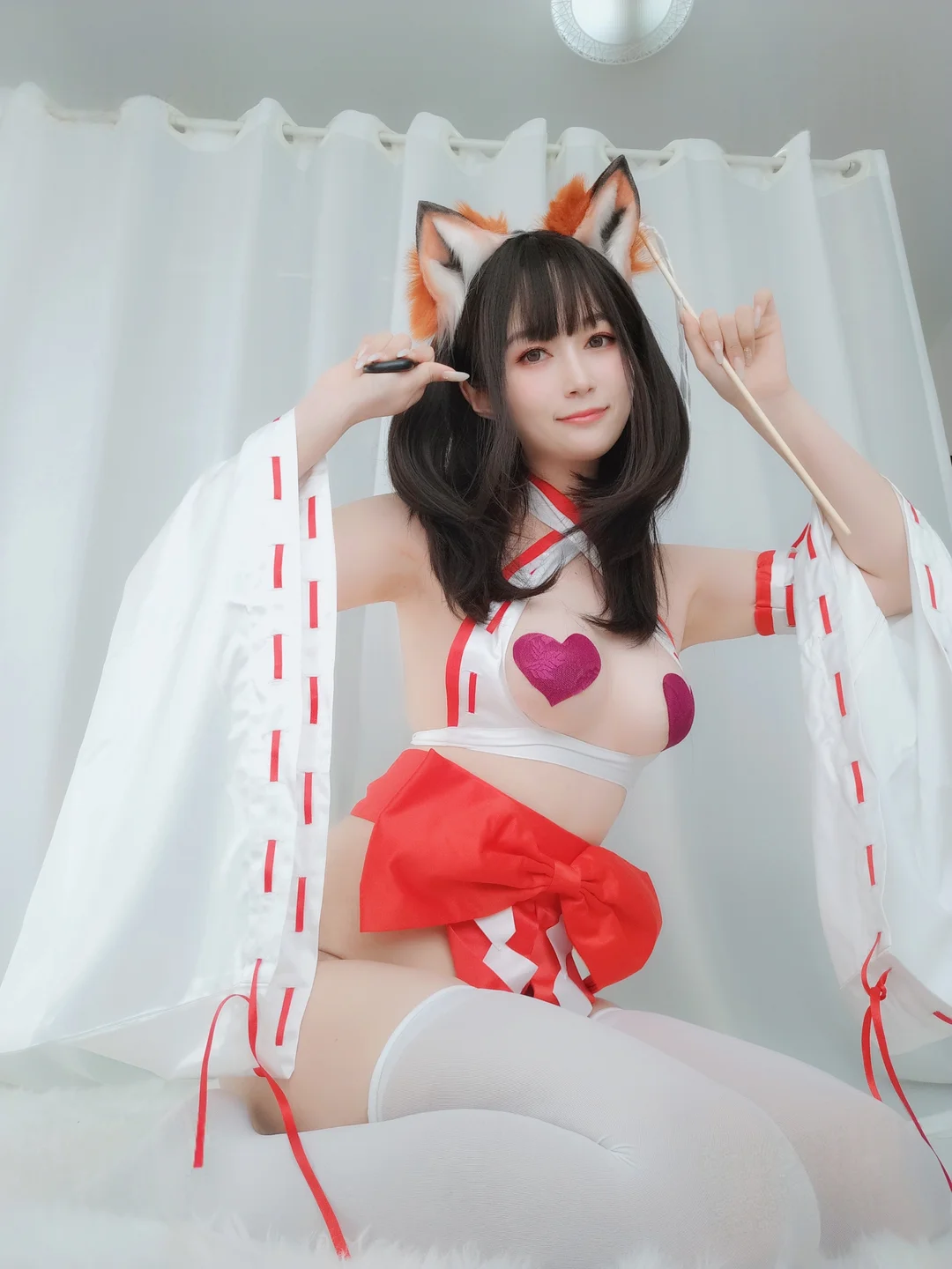 白银81 - 神社小狐狸 [93P,7V-597MB] 008.webp