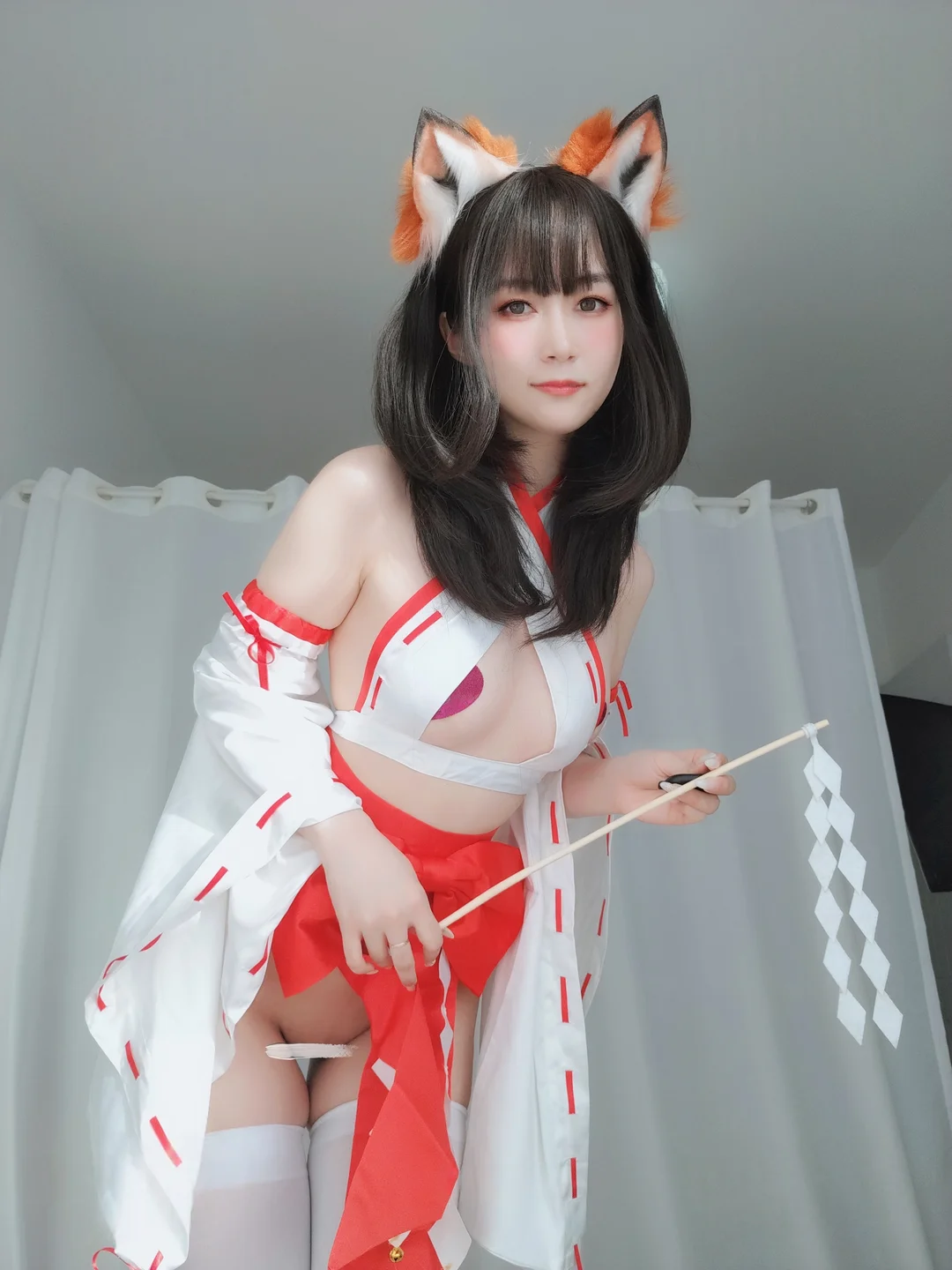 白银81 - 神社小狐狸 [93P,7V-597MB] 014.webp