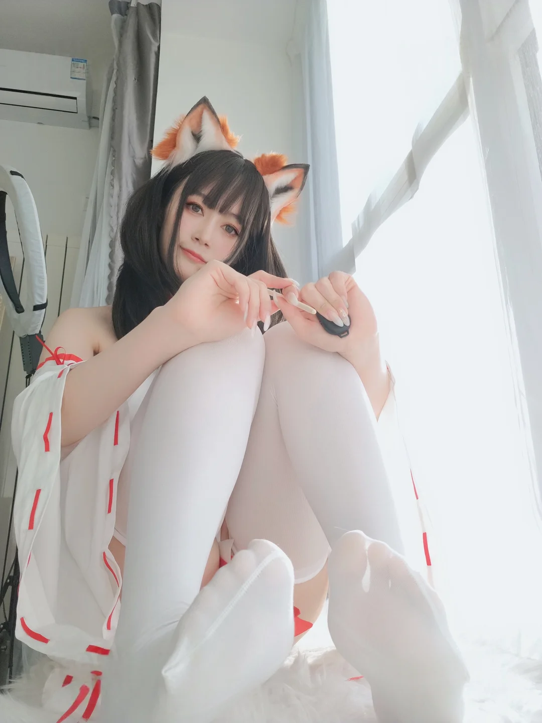 白银81 - 神社小狐狸 [93P,7V-597MB] 024.webp