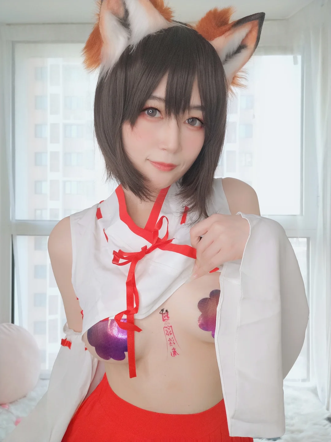 白银81 - 神社小狐狸 [93P,7V-597MB] 050.webp