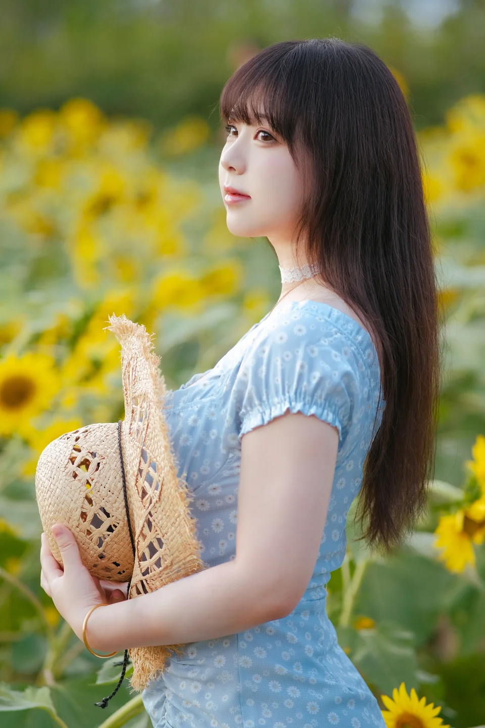 皮皮奶 – 彼女向日葵 [35P-260MB] 【丝足阁写真】001.webp