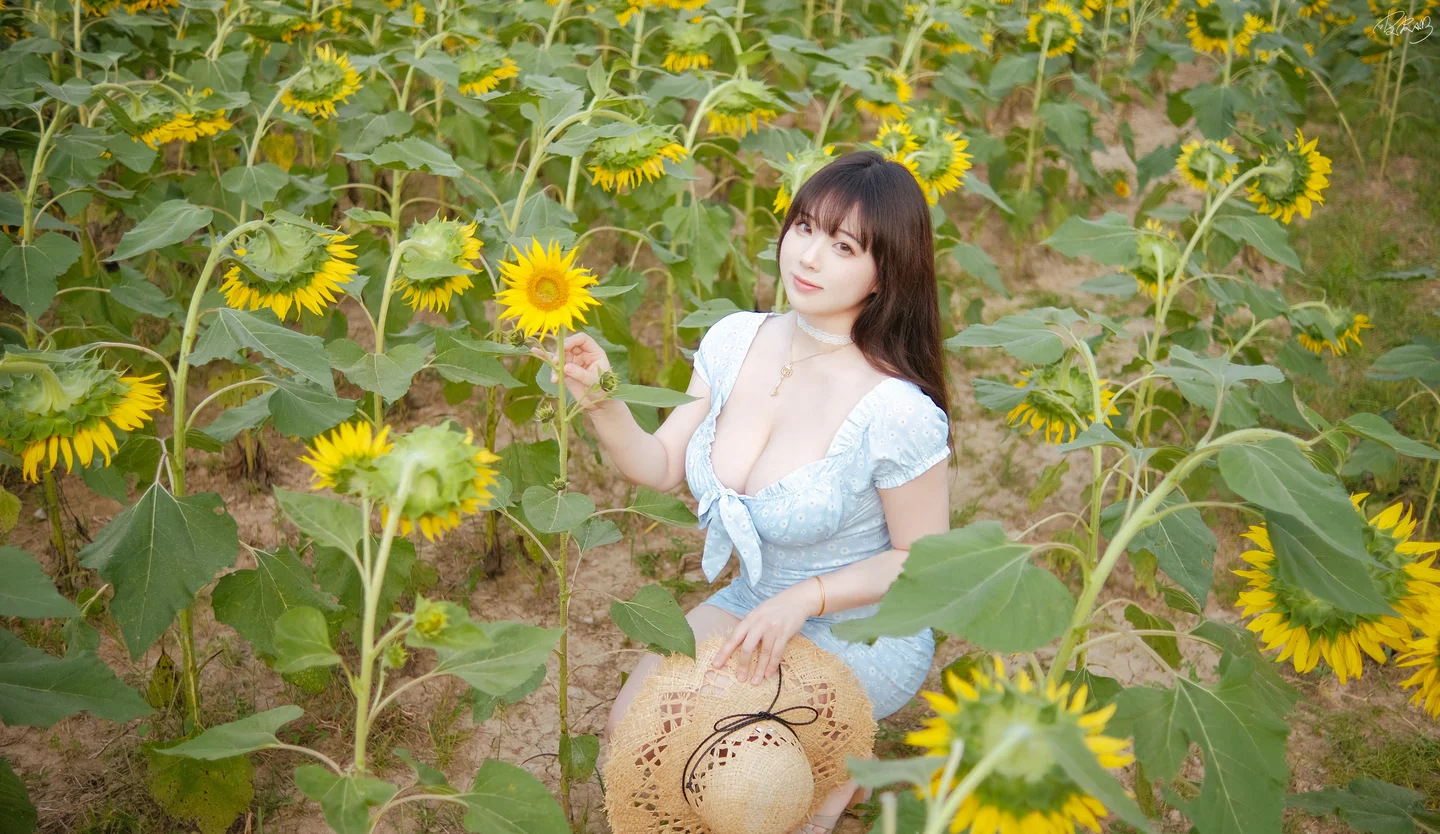 皮皮奶 – 彼女向日葵 [35P-260MB] 【丝足阁写真】013.webp