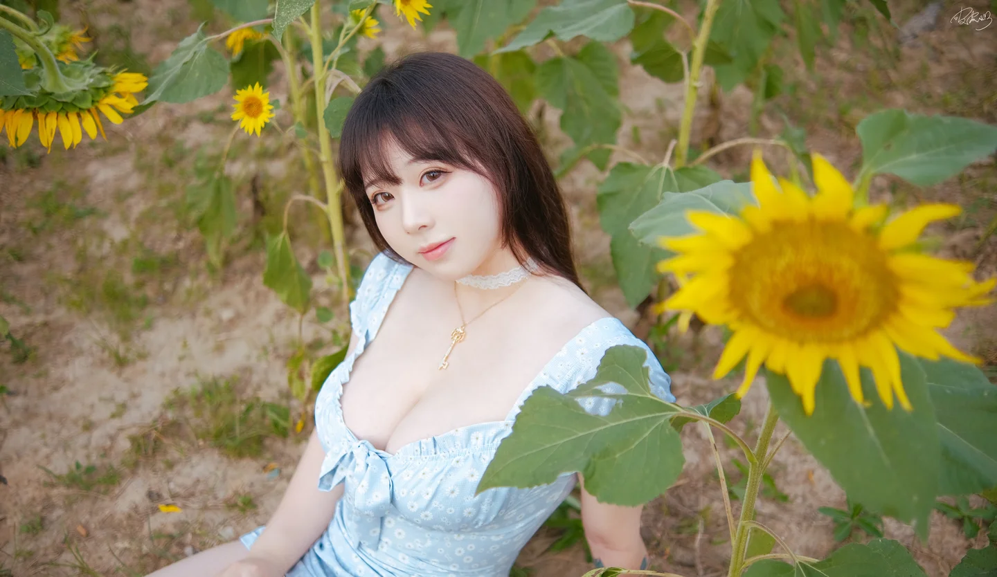 皮皮奶 – 彼女向日葵 [35P-260MB] 【丝足阁写真】023.webp