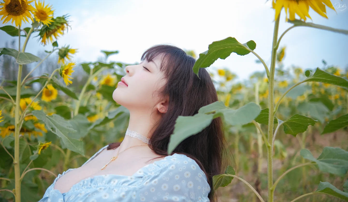 皮皮奶 – 彼女向日葵 [35P-260MB] 【丝足阁写真】024.webp