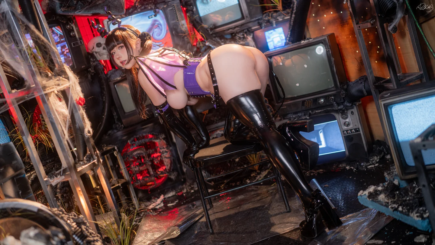 皮皮奶 – 赛博魅魔 [100P1V-1.47GB] 【丝足阁写真】060.webp