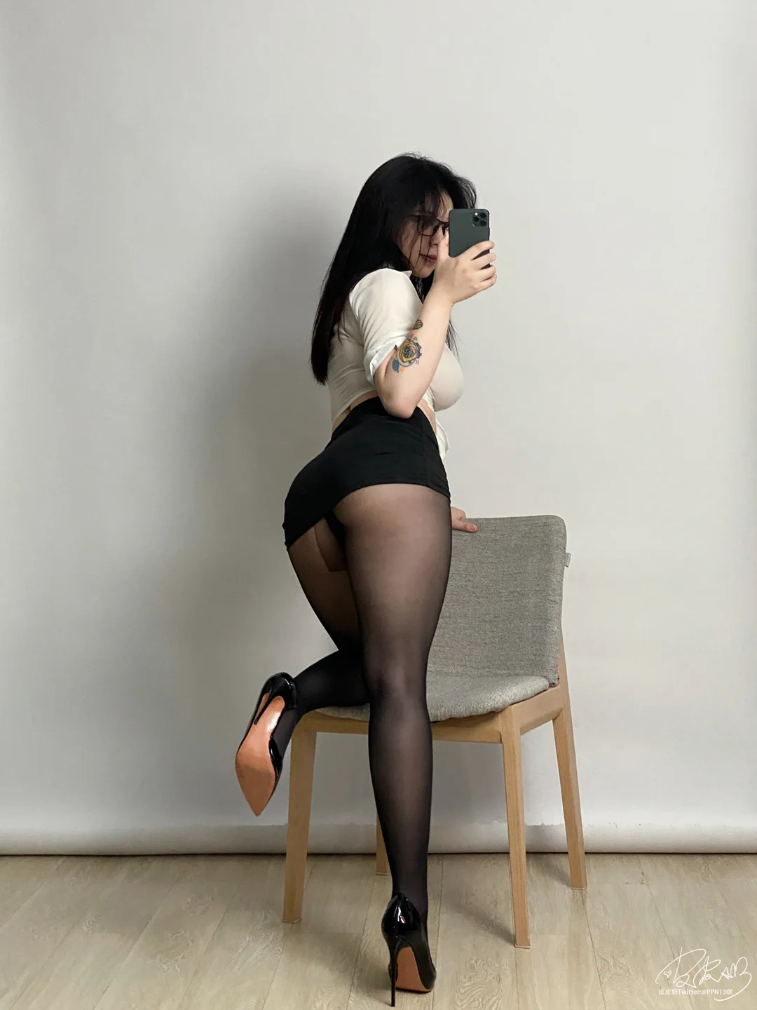 皮皮奶 – 黑丝OL [37P-146MB] 【丝足阁写真】003.webp