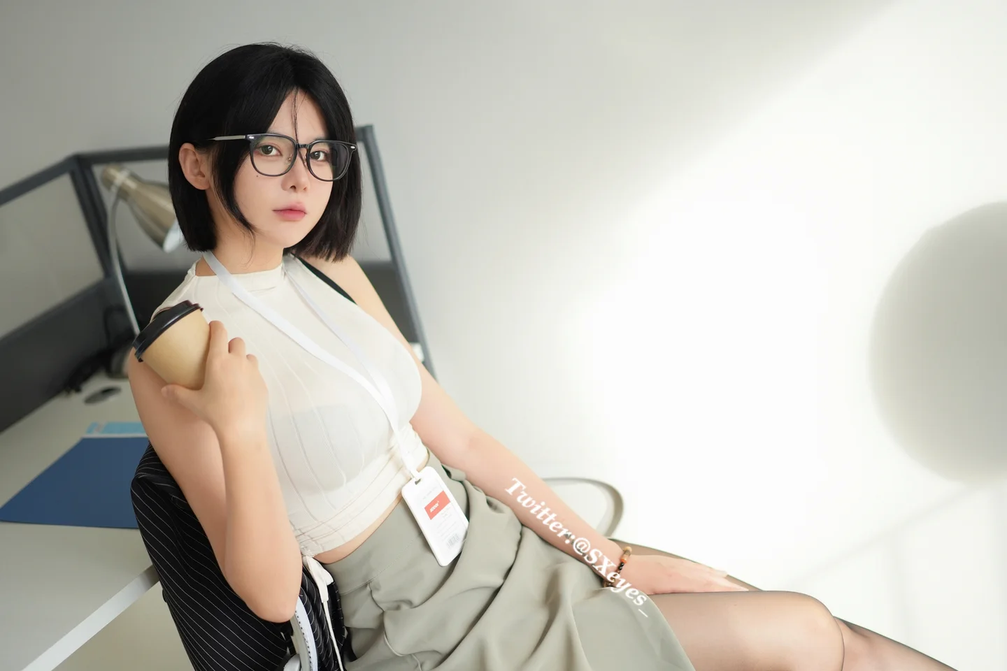 眼酱大魔王w - [Fantia]2023年12月订阅 [28P,1V-99MB] 001.webp