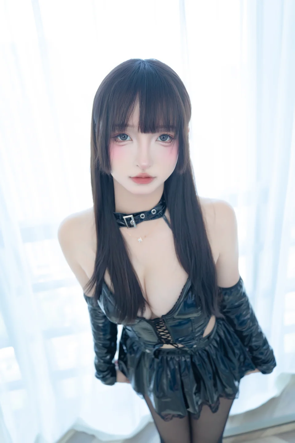 神楽坂真冬 - 美脚调教 [75P 2V] 20241022-135554(1).webp