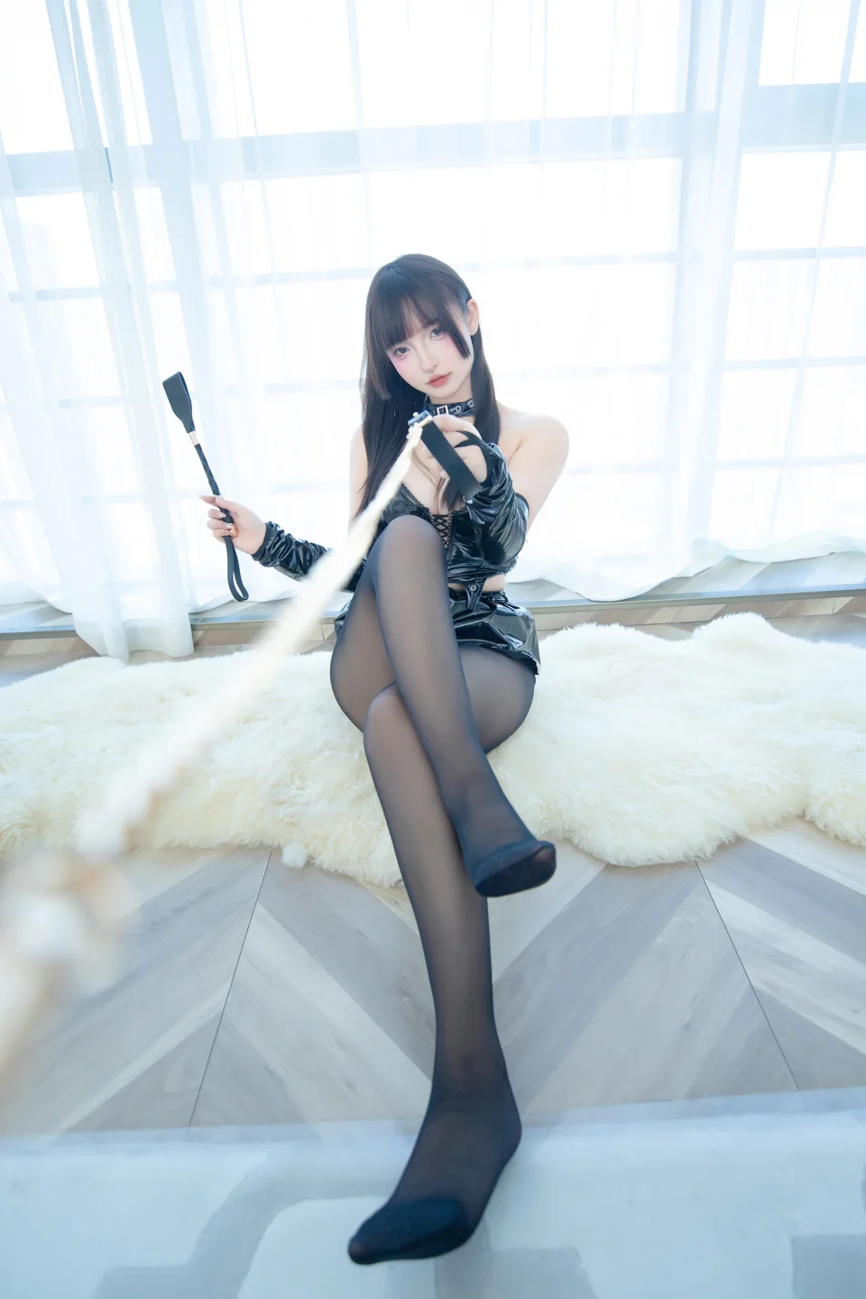 神楽坂真冬 - 美脚调教 [75P 2V] 20241022-135554(37).webp