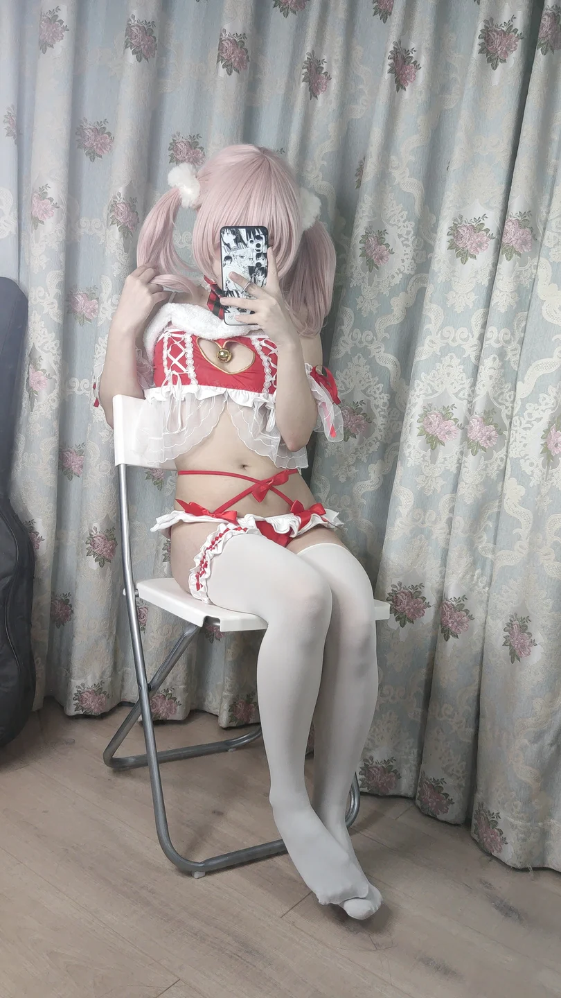 神沢永莉 - 平安夜红色分体式  【丝足阁写真】063.webp