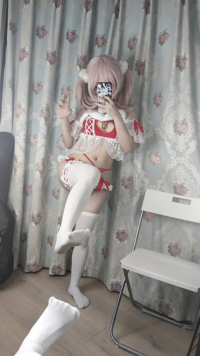 神沢永莉 - 平安夜红色分体式  【丝足阁写真】075.webp