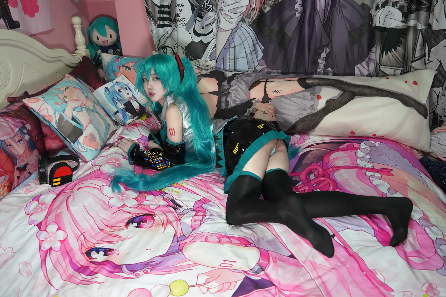 絞肉姬Walküre  - 初音未来 miku公式服 [50P] 20241015-200549(44).webp