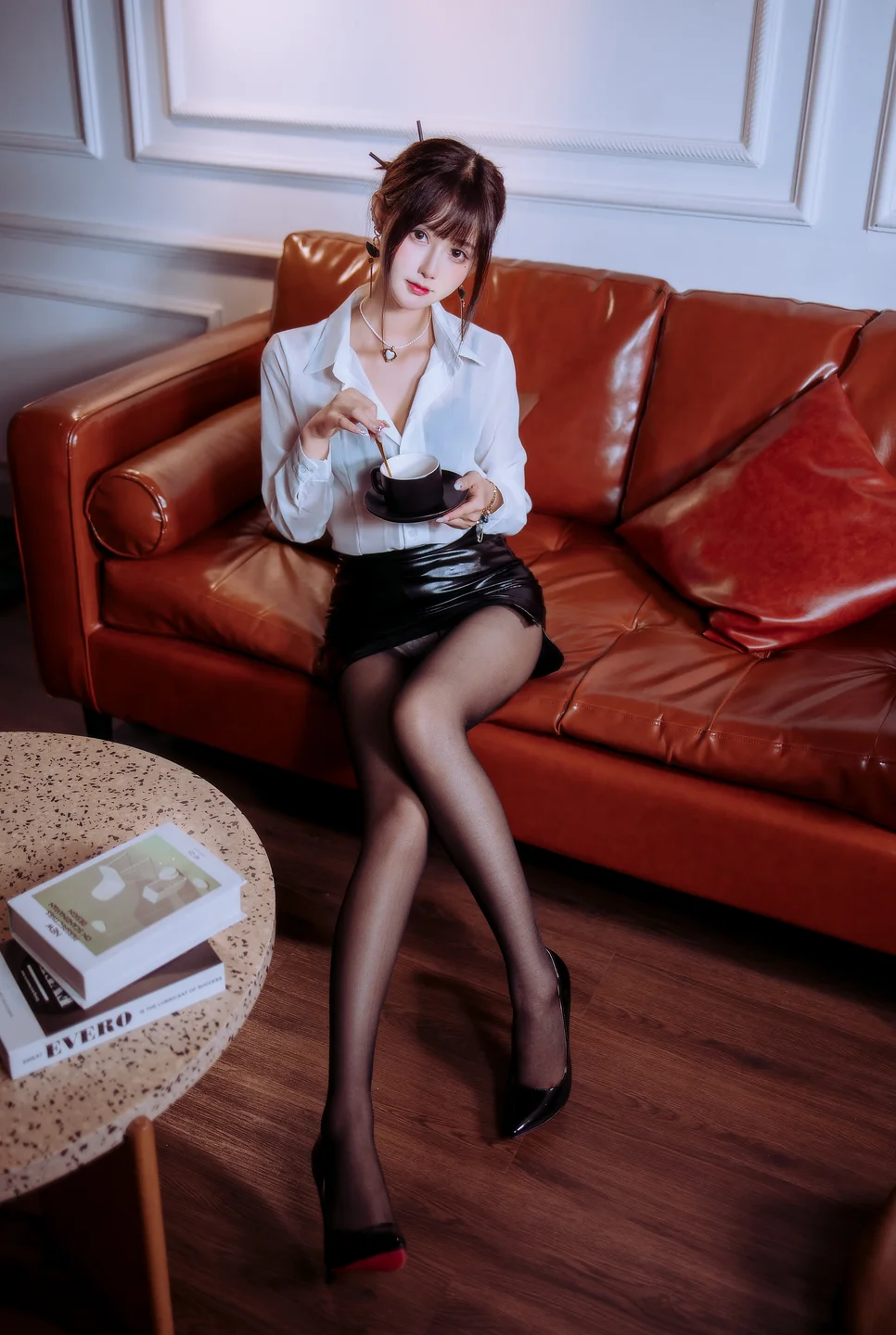 羽生三未 - No.024 半透ol [27P-337MB]