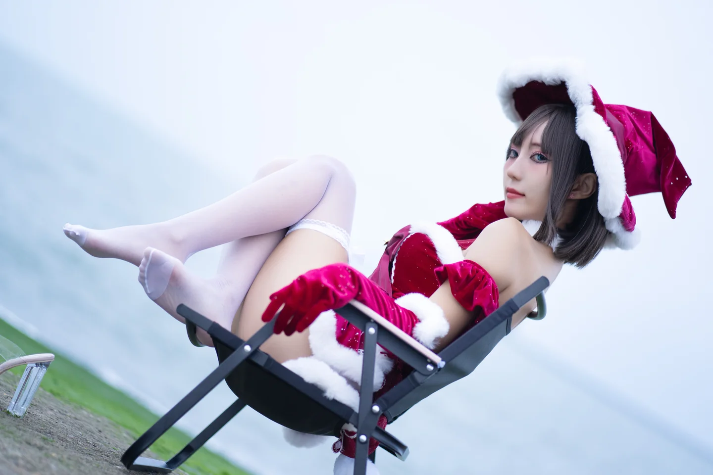 职业奶妈三水子 - 圣诞小裙子 [72P-366MB] 015.webp