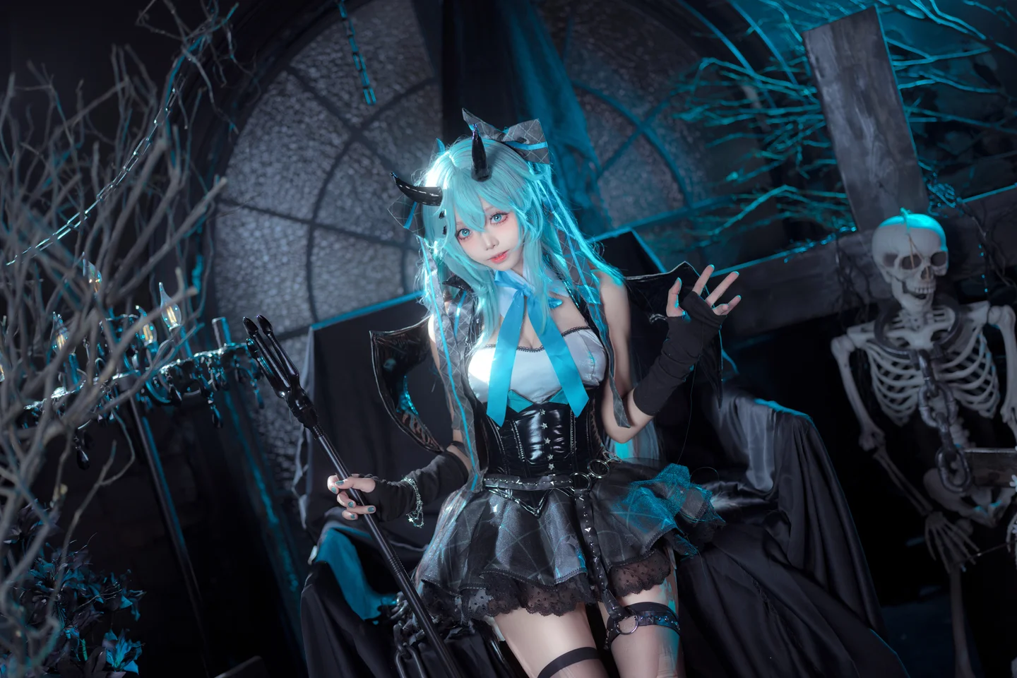 艾西Aiwest - 初音小恶魔 [26P-802MB]