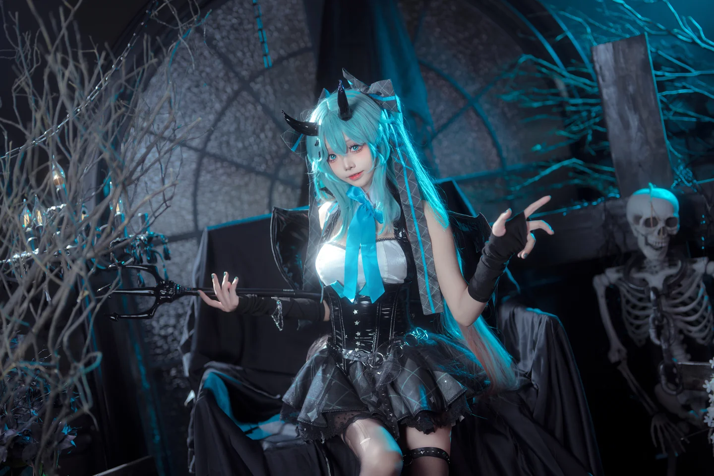 艾西Aiwest - 初音小恶魔 [26P-802MB] 009.webp
