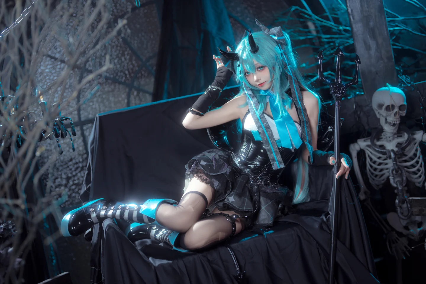 艾西Aiwest - 初音小恶魔 [26P-802MB] 021.webp