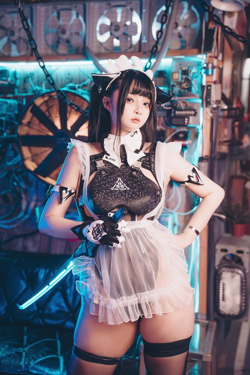 落落Raku – FutureTone [51P-565MB] 【丝足阁写真】001.webp