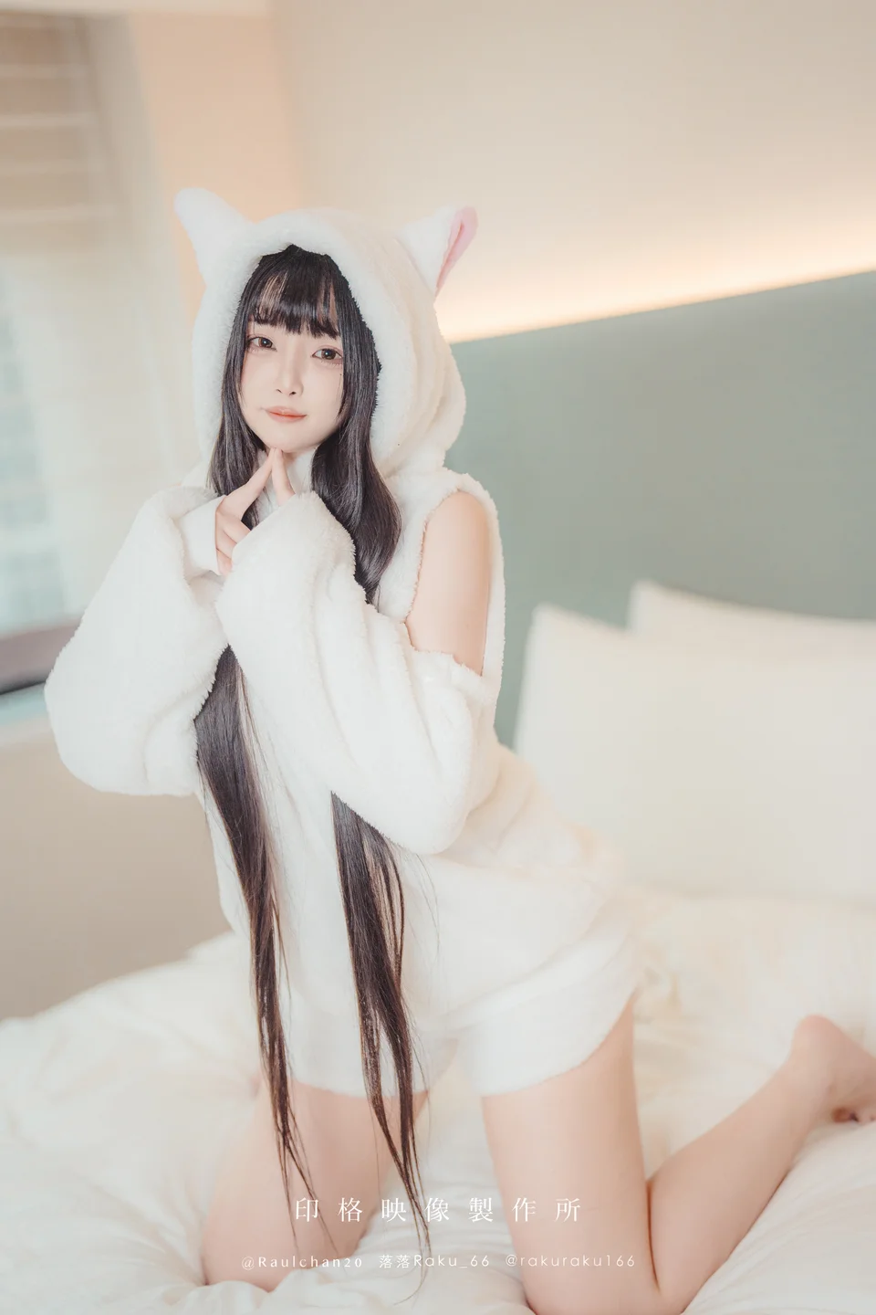 落落Raku - 白衣小猫Kitten 【丝足阁写真】019.webp