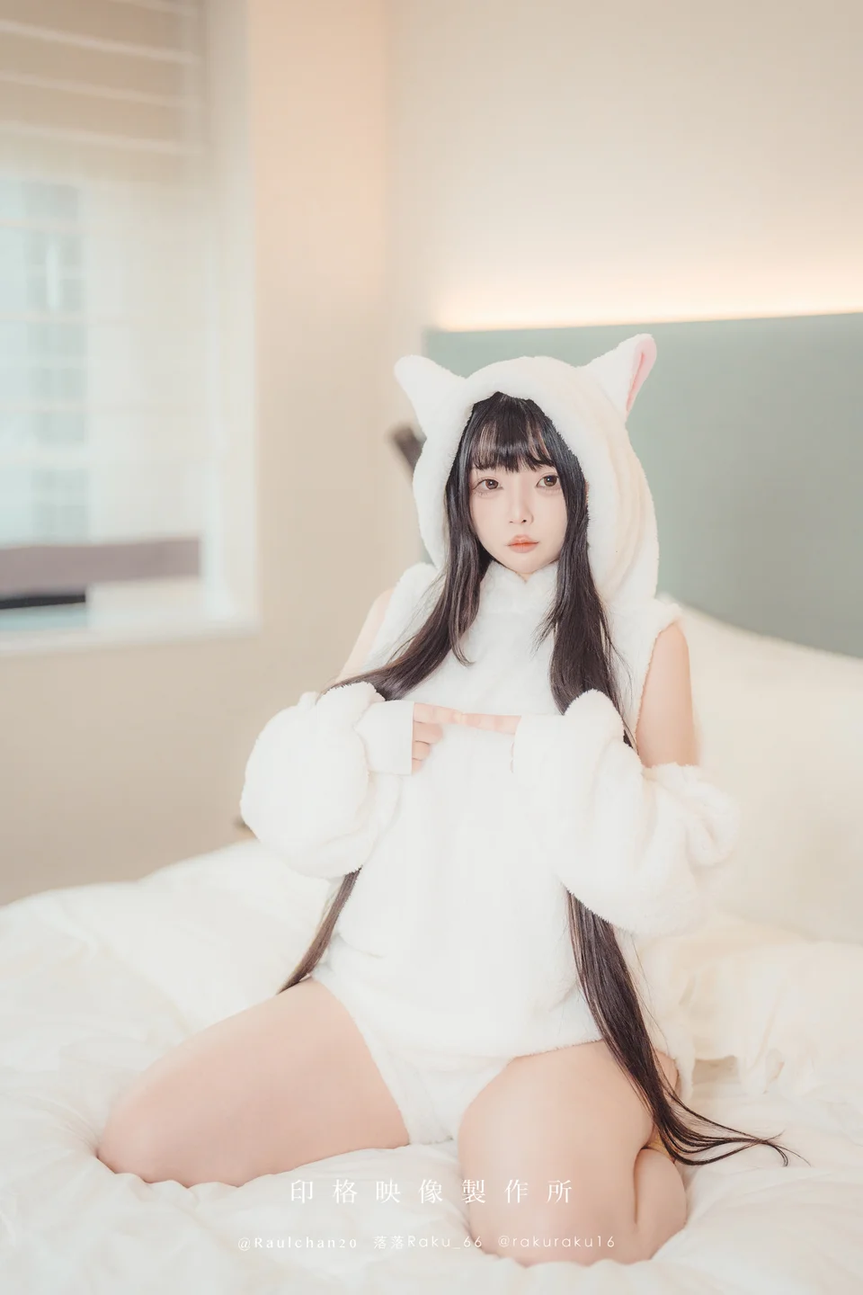 落落Raku - 白衣小猫Kitten 【丝足阁写真】020.webp