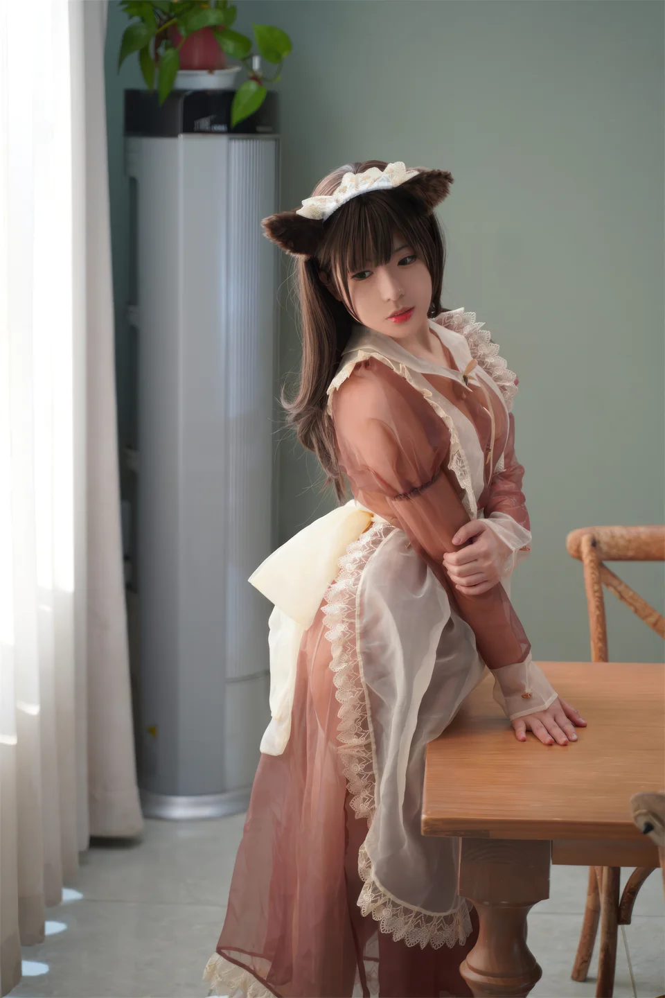 虎森森 - 棕色透明女仆 [35P] 20240902-233110(1).webp