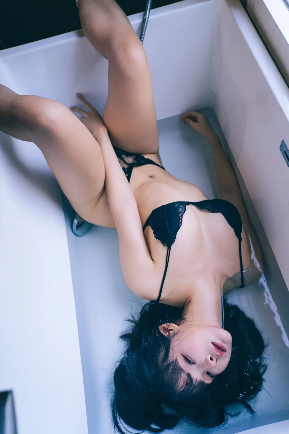 蠢沫沫 – 凝视 [57P] TG@icoset052.webp