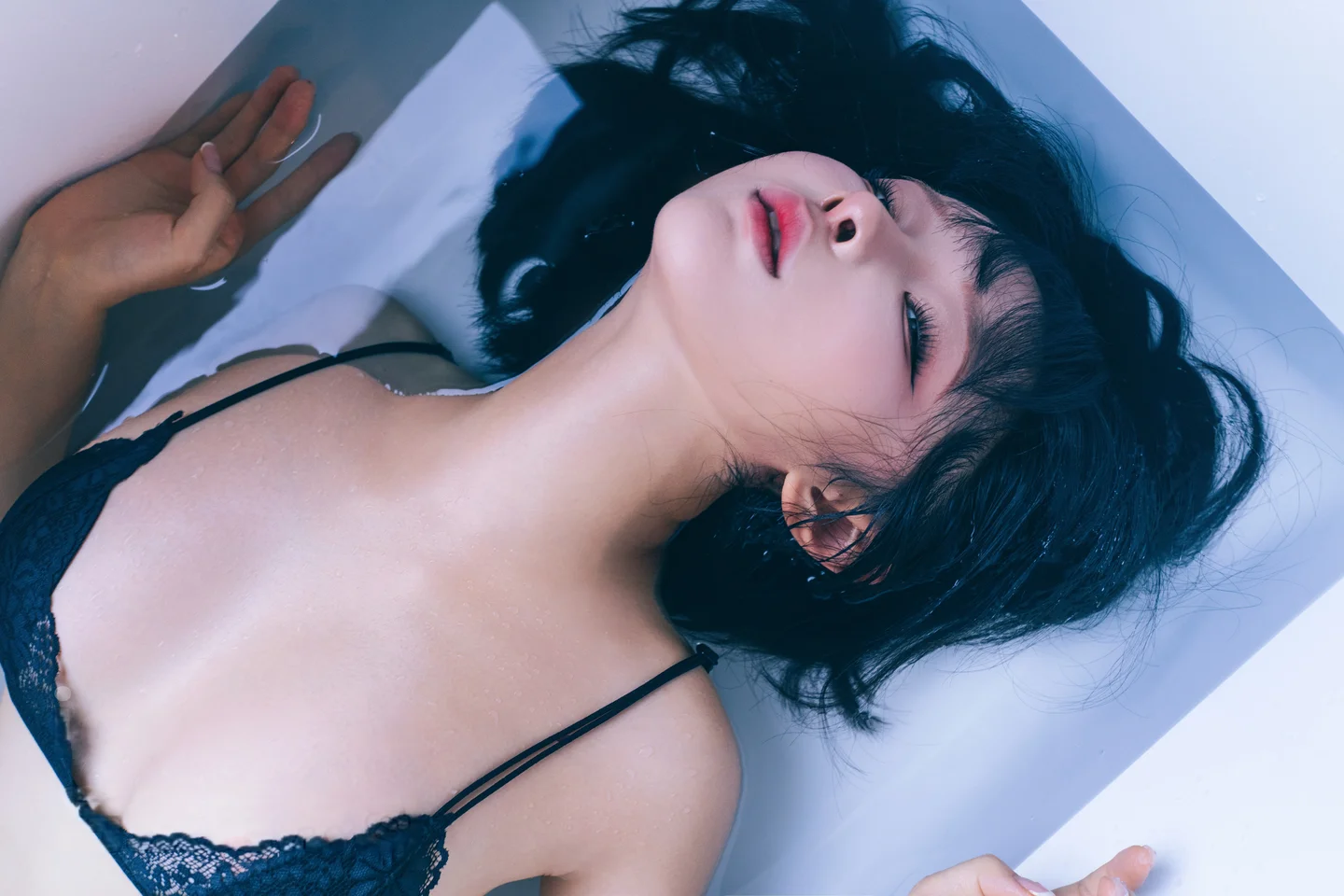 蠢沫沫 – 凝视 [57P] TG@icoset054.webp